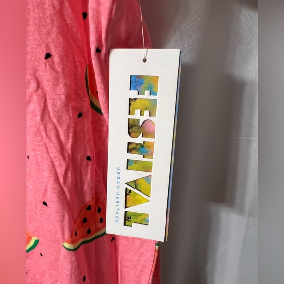 Men’s pink Urban Heritage Festival tee shirt with watermelon pattern. Size L - Picture 4 of 4
